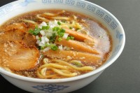 燕三条背脂ラーメン極太麺チャーシュー付